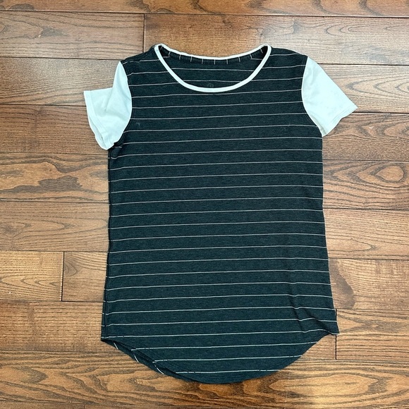 Lululemon Love Crew T-Shirt - Picture 10 of 12